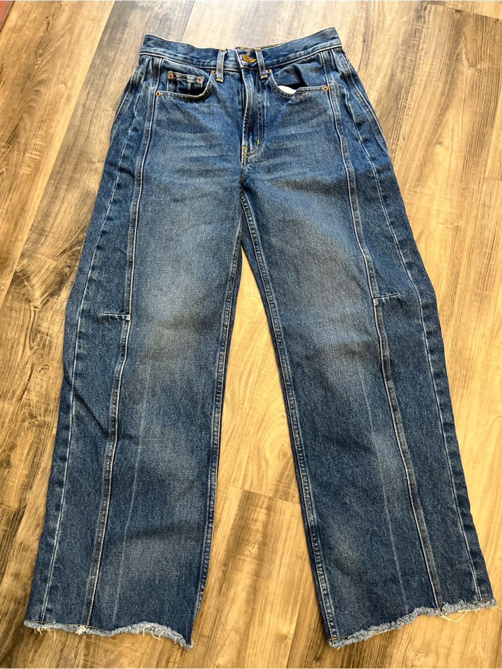 BSides Lasso size 25 never worn